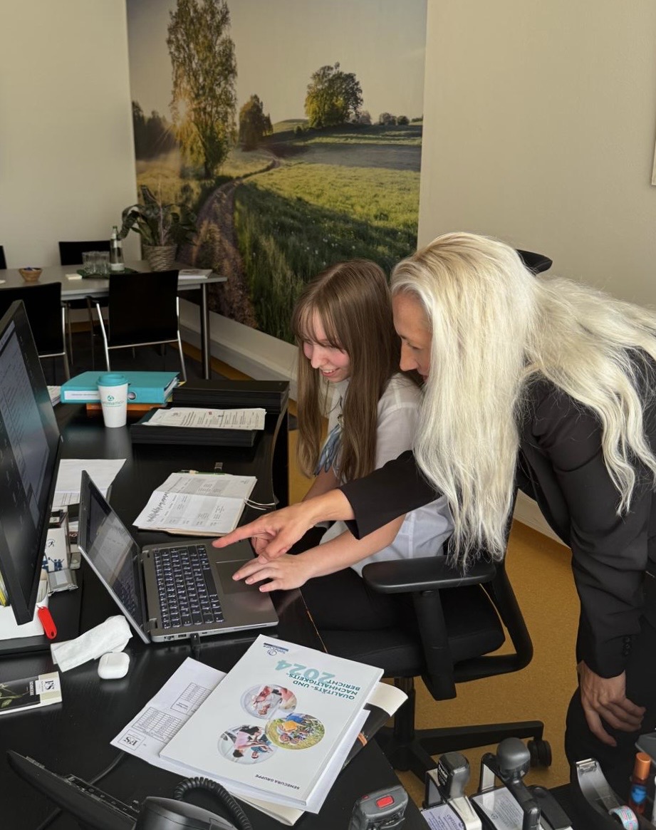 Direktion bearbeitet Direktion bearbeitet