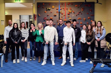 Handelsschule Judenburg besucht das OptimaMed Therapiezentrum