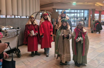 Sternsinger im OptimaMed Rehabilitationszentrum Aspach