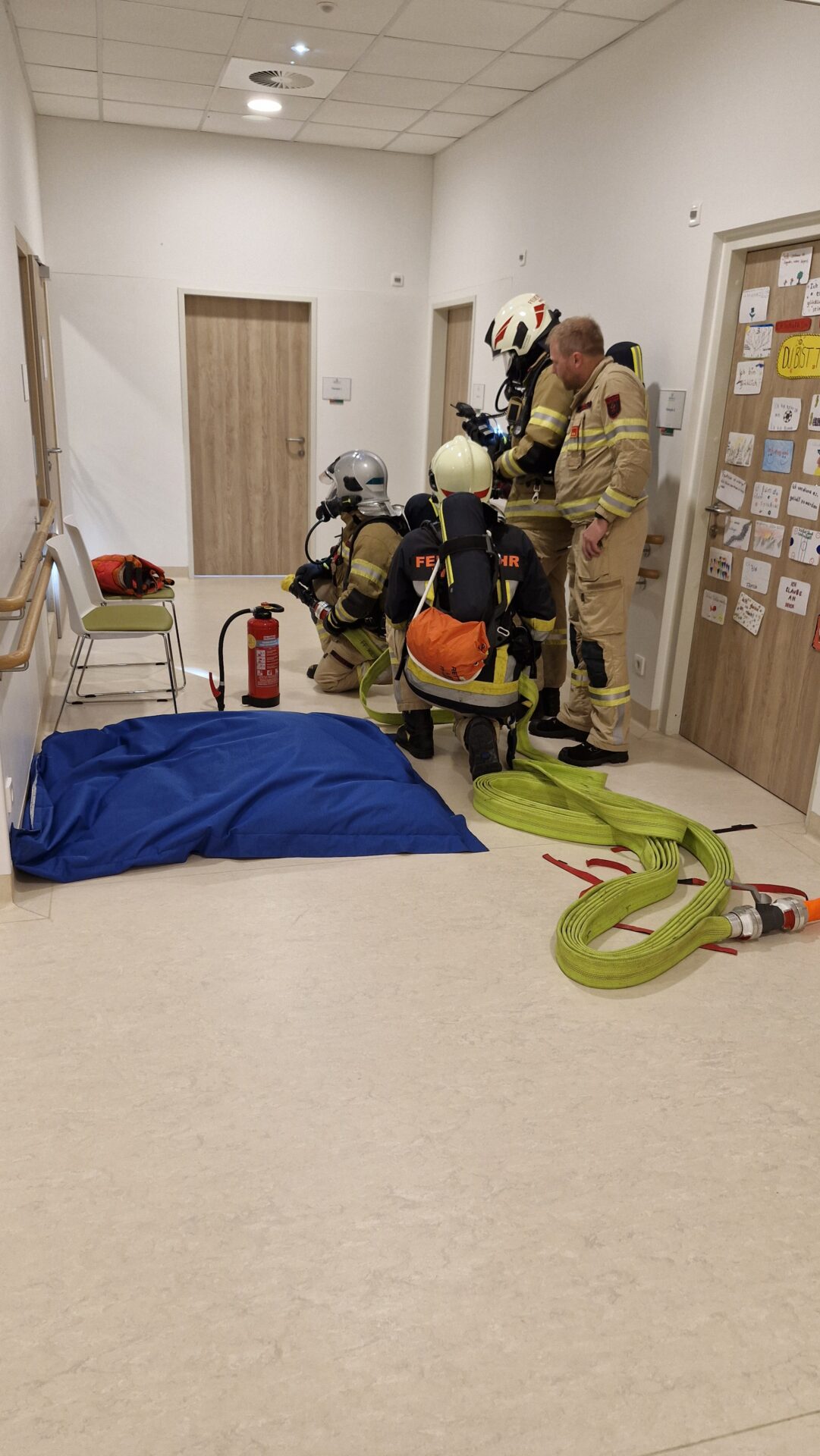 Feuerwehrübung im Kinder- und Jugend-Rehazentrum Feuerwehrübung im Kinder- und Jugend-Rehazentrum