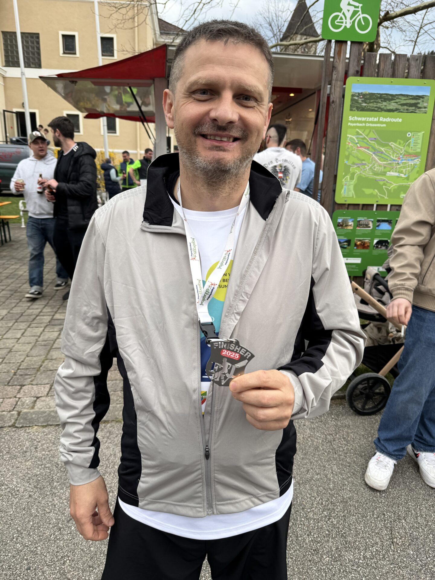 Finisher aus dem Raxblick-Team beim Frühlingslauf Payerbach Finisher aus dem Raxblick-Team beim Frühlingslauf Payerbach