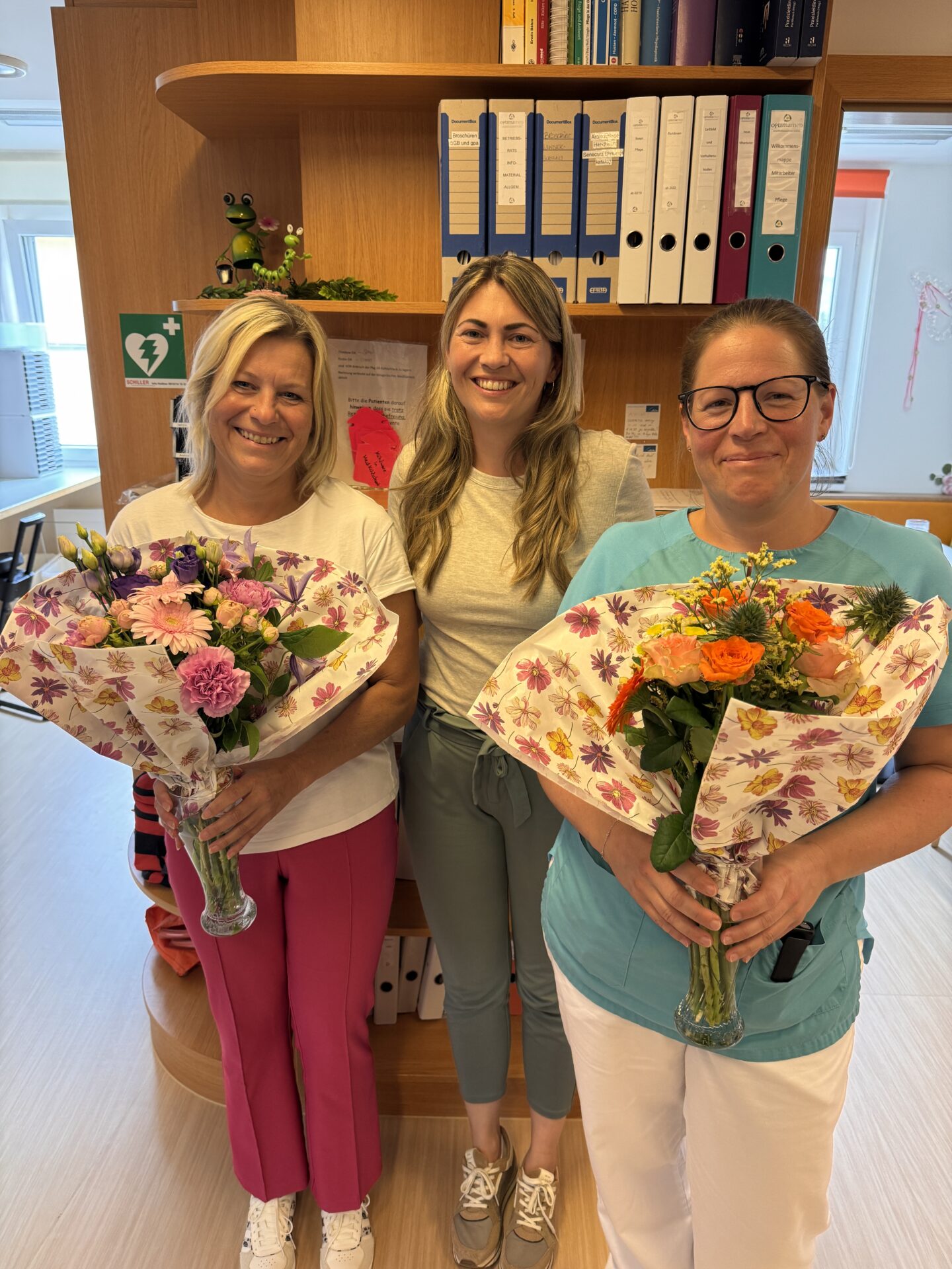 Gratulation zur erfolgreichen Weiterbildung beim Rehazentrum Raxblick Gratulation zur erfolgreichen Weiterbildung beim Rehazentrum Raxblick