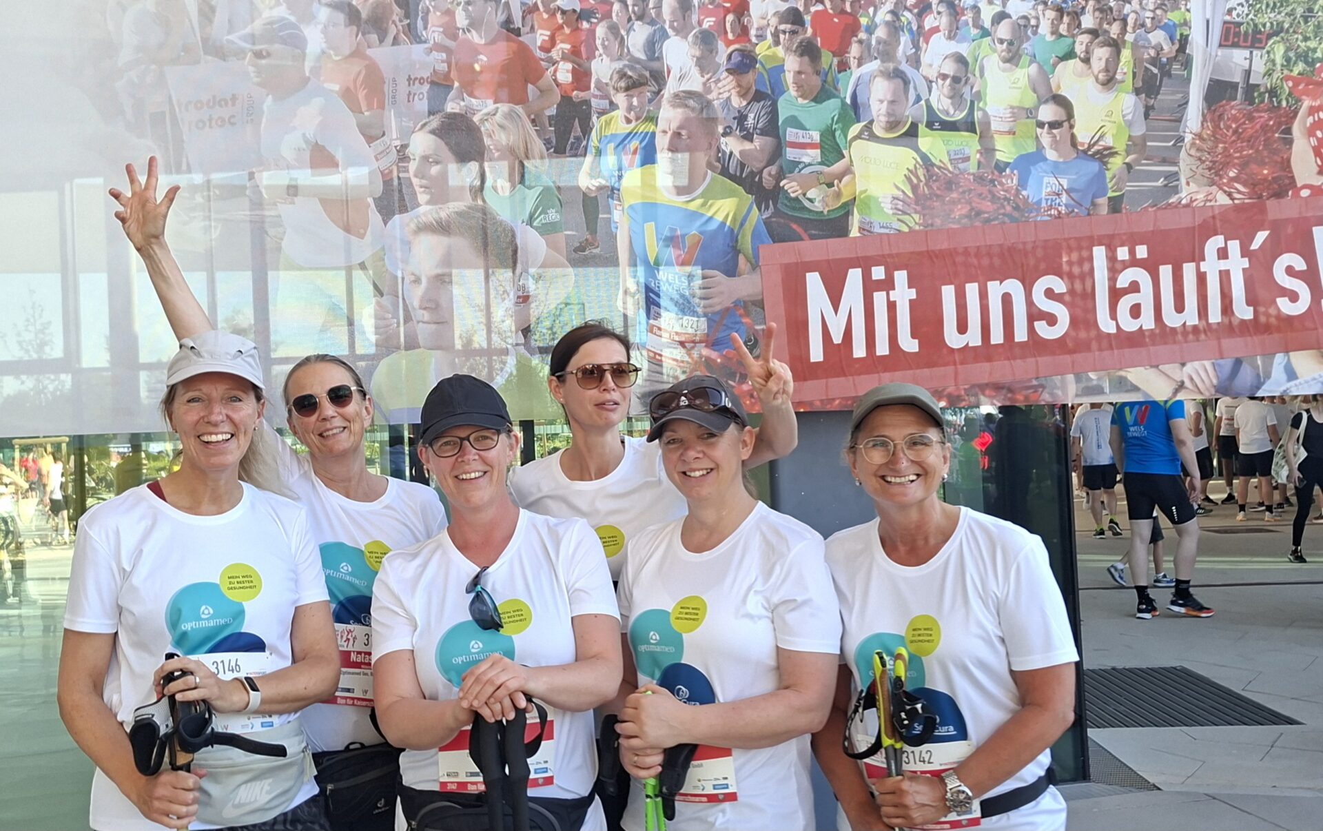 Gruppenfoto des Pflegeteams beim Businessrun in Wels Gruppenfoto des Pflegeteams beim Businessrun in Wels