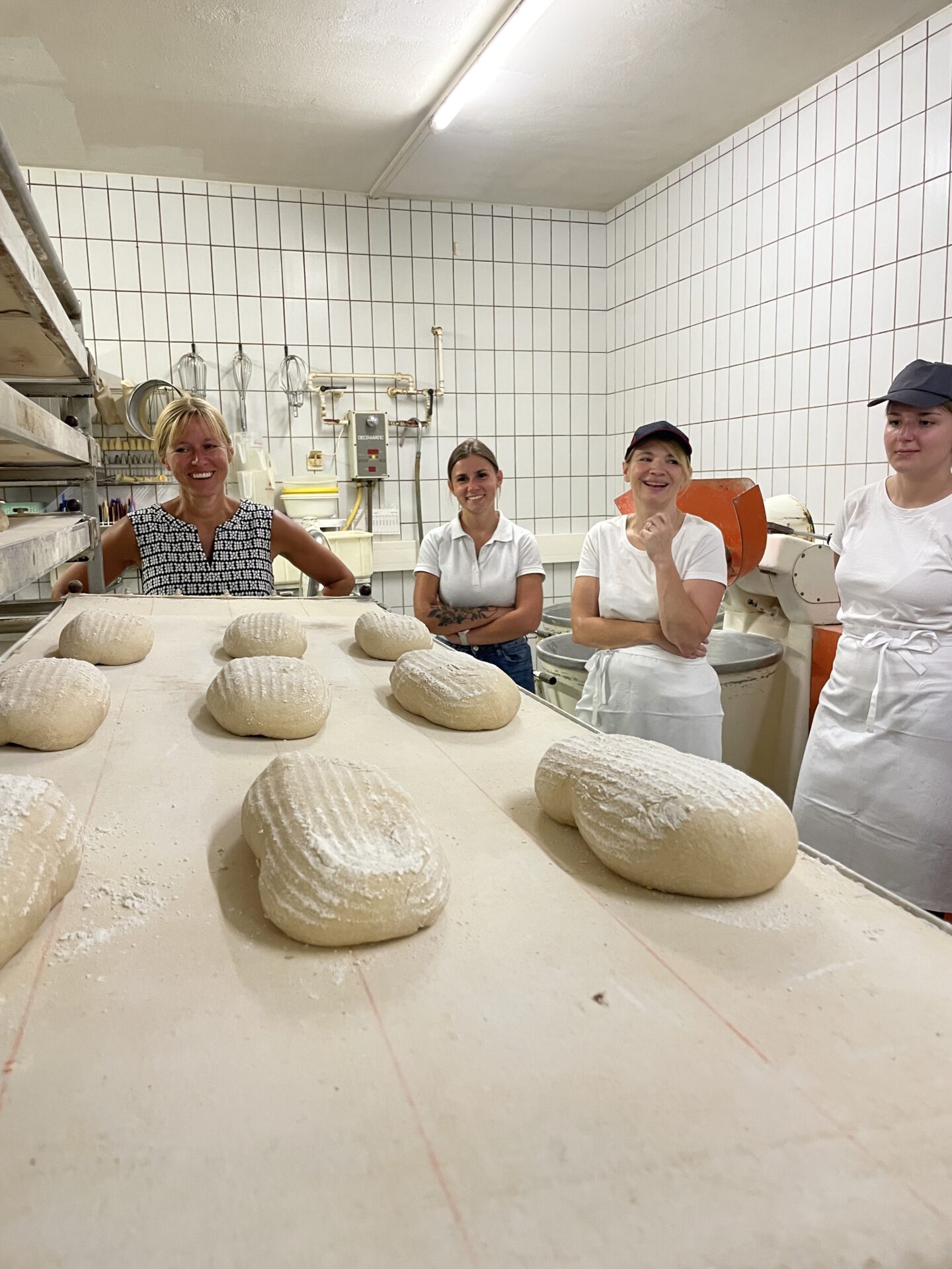 Ausflug der Lehrlinge von OptimaMed Aspach in eine Bäckerei (5) Ausflug der Lehrlinge von OptimaMed Aspach in eine Bäckerei (5)