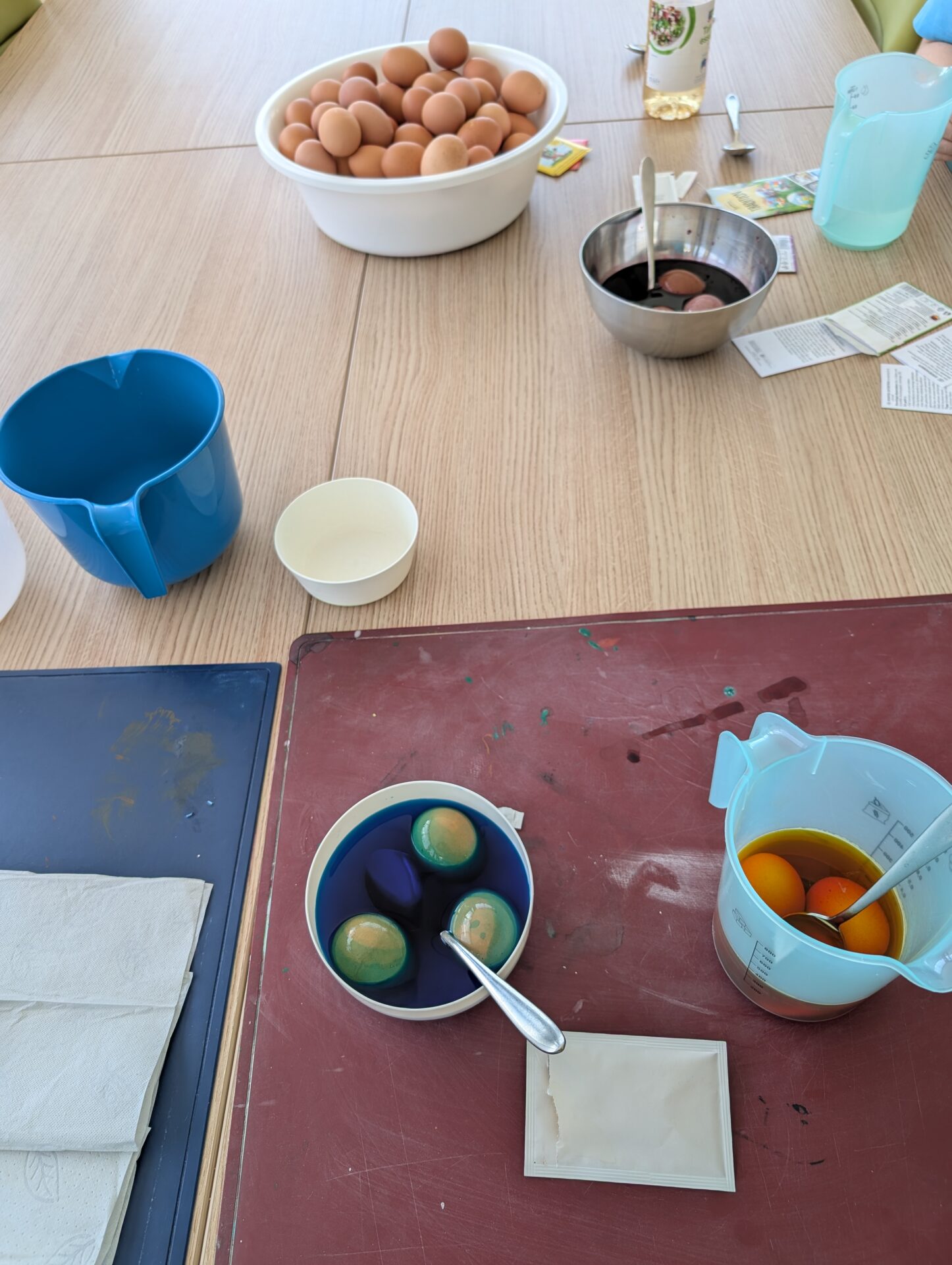 Ostereier färben in der Kinderreha Wiesing 4 Ostereier färben in der Kinderreha Wiesing 4