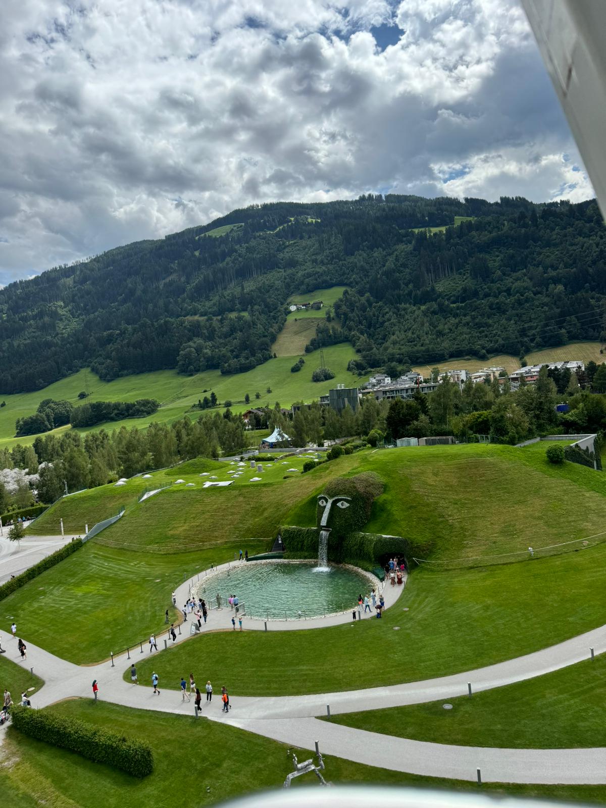 Panoramablick auf Swarovski Kristallwelten Panoramablick auf Swarovski Kristallwelten
