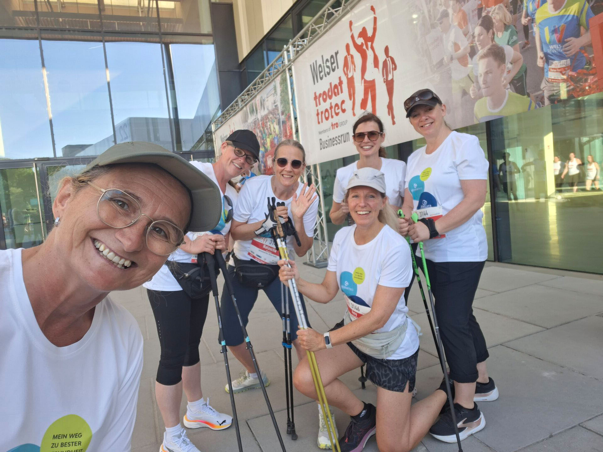 Glückliches Pflegeteam beim Business Run in Wels Glückliches Pflegeteam beim Business Run in Wels