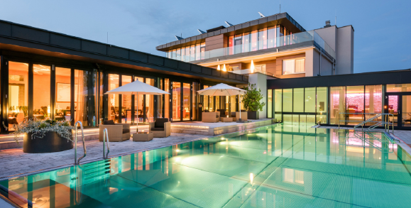 Pool des DaySpa im Revital Resort Aspach Pool des DaySpa im Revital Resort Aspach