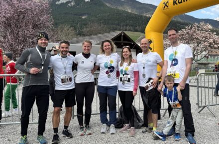 Team des Rehazentrums Raxblick nimmt am Frühlingslauf Payerbach 2025 teil