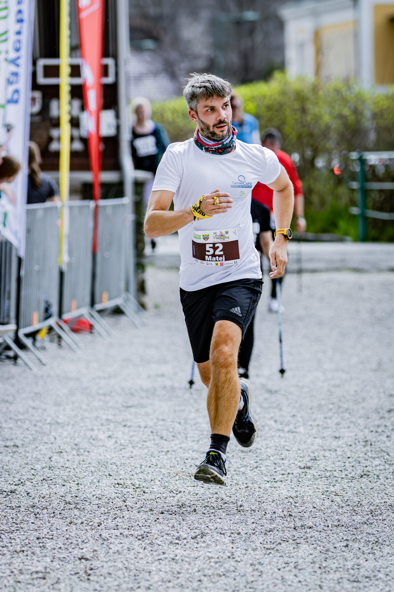 Raxblick Mitarbeiter beim Frühlingslauf in Payerbach Raxblick Mitarbeiter beim Frühlingslauf in Payerbach