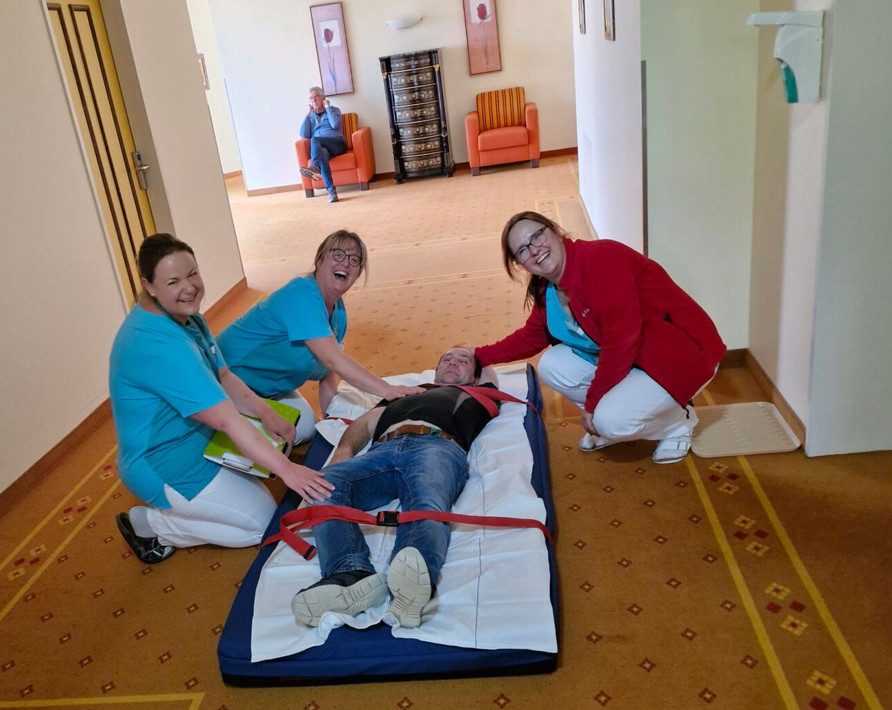 Sicherheitstraining mit Evakuierungsübung im Rehazentrum Aspach Sicherheitstraining mit Evakuierungsübung im Rehazentrum Aspach