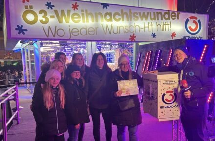 OptimaMed Wiener Neustadt spendet an Ö3 Weihnachtswunder